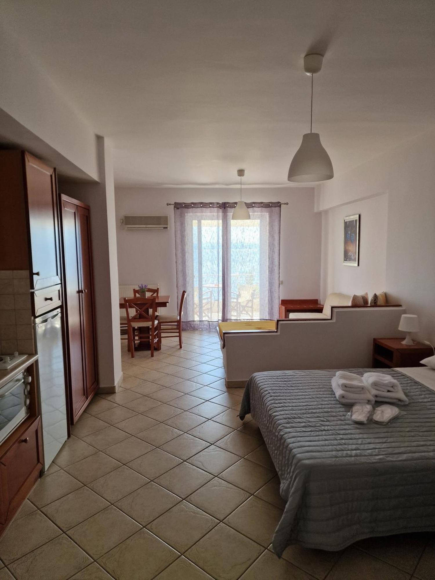 Aparthotel Porto Xronia Khrónia Exteriér fotografie